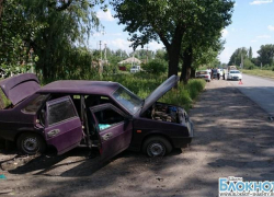 В Шахтах в ДТП пострадали 70-летняя женщина и двое детей