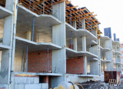 В Шахтах рискует остановиться строительство новых домов на Артеме