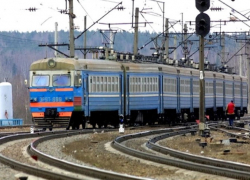 «Опять от меня сбежала последняя электричка»: новое расписание пригородного поезда через станцию Шахтная 