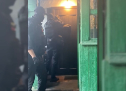 Жителя Шахт задержали за неправомерные банковские операции