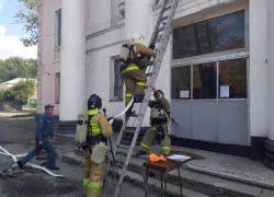 На Майском «горел» ДК имени Чиха