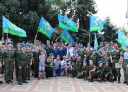 Митинг, посвященный Дню Воздушно-десантных войск, прошел в Шахтах