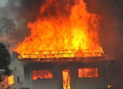 В Шахтах в пожаре сгорели два человека