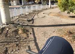 «Ограды установили, а тротуары сделать забыли» - возмущены шахтинцы