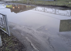 Грязь, вонь и канализационные реки — то, что видят первым при въезде в Шахты