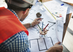 Нефтяник, авиатор, ИТ-специалист: названы самые востребованные профессии