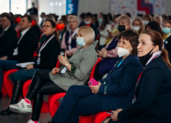 Учителя соседнего с Шахтами поселка Каменоломни попали в полуфинал всероссийского конкурса