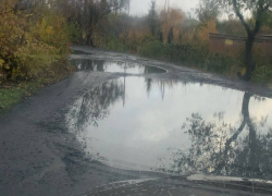 Жители улицы Целинной в Шахтах требуют решения проблемы с дорогой