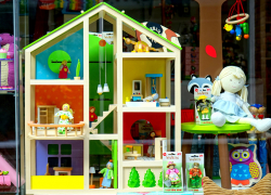 Дежурные группы: как будут работать детсады и поликлиники в период вынужденных выходных