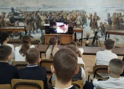 В Шахтинском краеведческом музее состоялось мероприятие «В маленьком сердце — священный огонь»