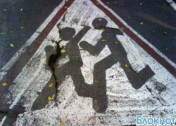 В Шахтах на пешеходном переходе сбили полуторагодовалого ребенка