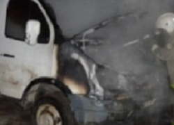 В Шахтах ночью сгорела «Газель»