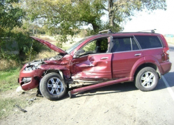 На автодороге Шахты-Раздорская джип врезался в ГАЗель