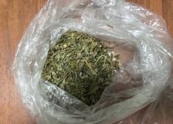 Сотрудники полиции задержали шахтинца, хранившего наркотики