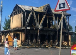 Руководство соженного «Замка» в Шахтах опубликовало обращение по поводу подждога ресторана