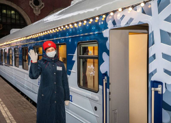 Поезд Деда Мороза проедет мимо станции Шахтная