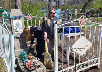 Шахтинцы привели в порядок могилы Неизвестных солдат 