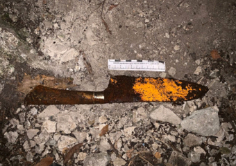 Мужчина расправился с бездомным, а тело сбросил в коллектор 