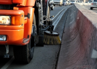 На уборку дорог и тротуаров в Шахтах потратят почти пять миллионов рублей