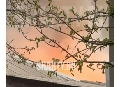 Загорелся частный дом в центре Шахт