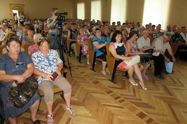 Горняки «КИНГКОУЛа» в соседнем с Шахтами Гукове встретились с властями