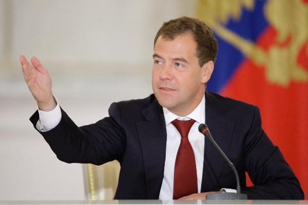 Глава правительства Дмитрий Медведев заработал за прошлый год 8,767 млн рублей