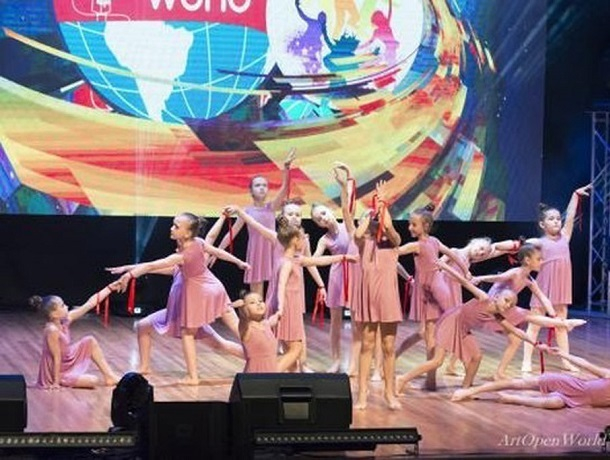Шахтинская школа «Стиляги» прошла в финал отборочного тура культурной программы ЧМ 2018