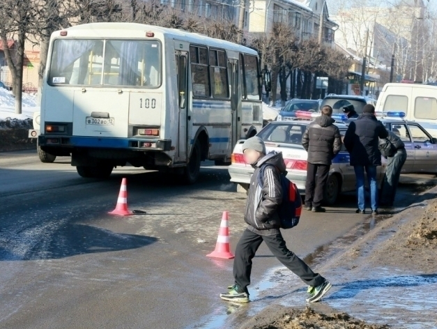 В Шахтах на улице Заводской «пятерка» сбила второклассника