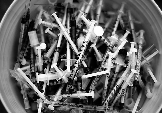 Для борьбы с ВИЧ и гепатитом в Шахтах наркоманам будут обменивать шприцы