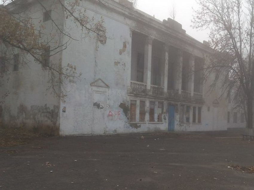 В Шахтах закрывают Дворцы культуры и клуб 