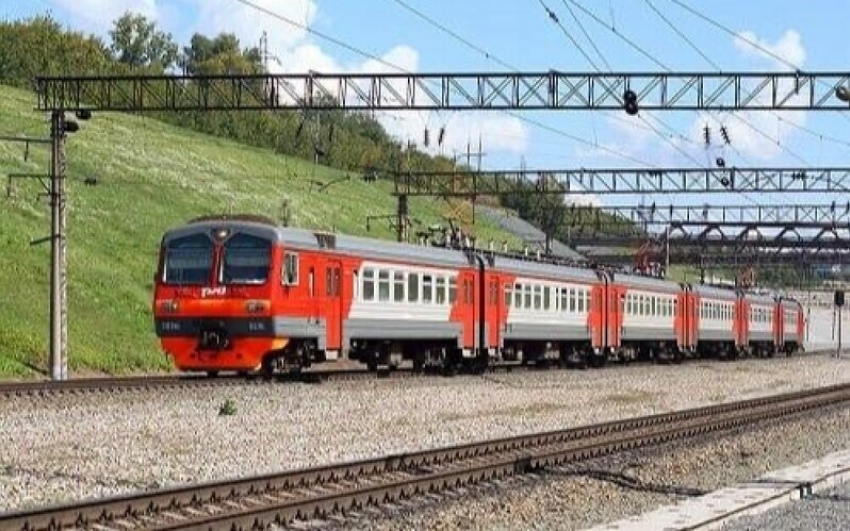 Расписание электрички, которая проезжает через Шахты, будет изменено в мае и июне