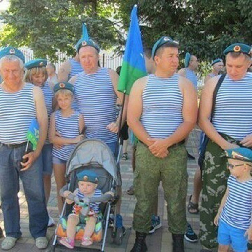 В Шахтах отмечают День ВДВ