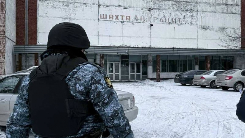 Приостановили работу угольной шахты в Октябрьском районе