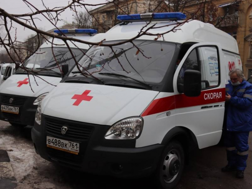 На прошлой неделе скорая помощь восемь раз выезжала на роды