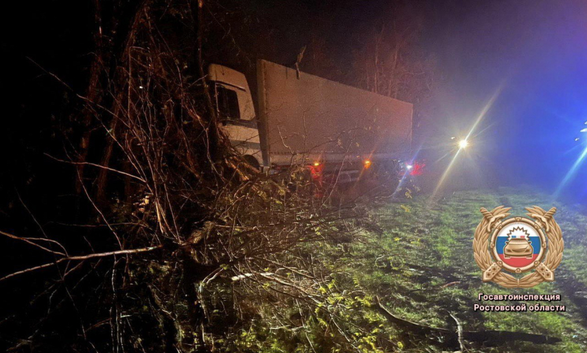 ДТП с грузовым тягачом произошло на автодороге «Шахты-Цимлянск"