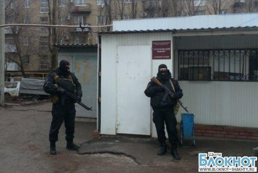 На рынке в Шахтах задержали подозрительных лиц