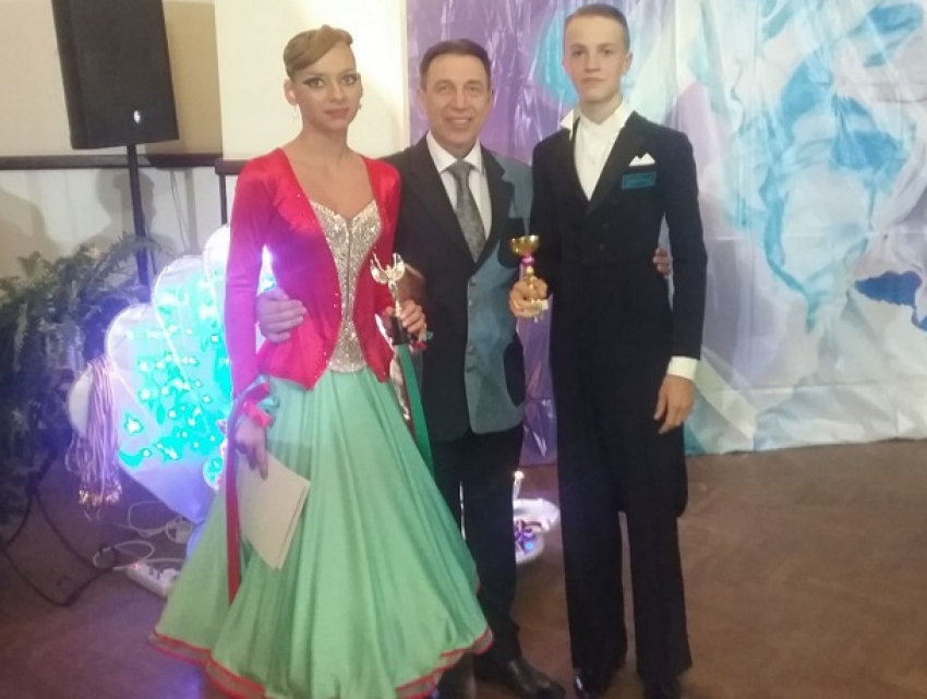 Лучшими «жемчужинами» Российского танцевального конкурса стали стазу три пары из Шахт