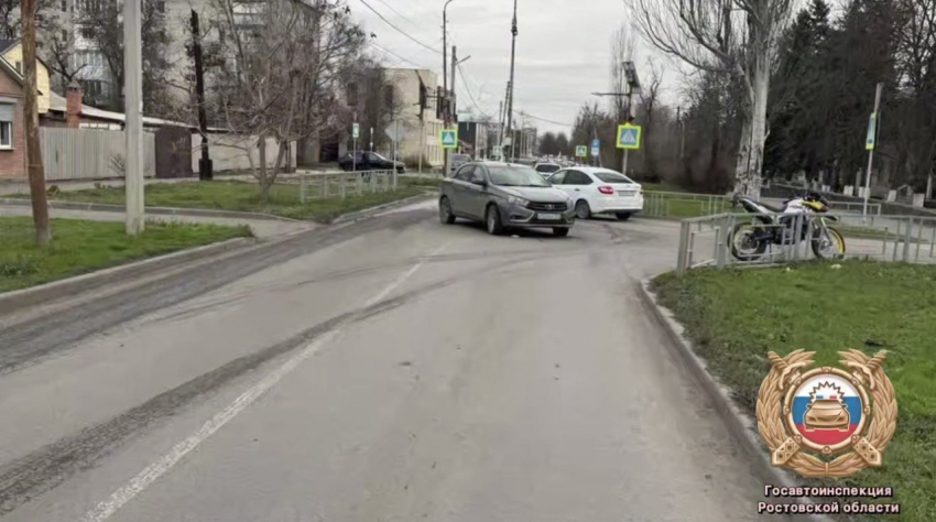 В ДТП пострадал 16-летний водитель мотоцикла в Шахтах