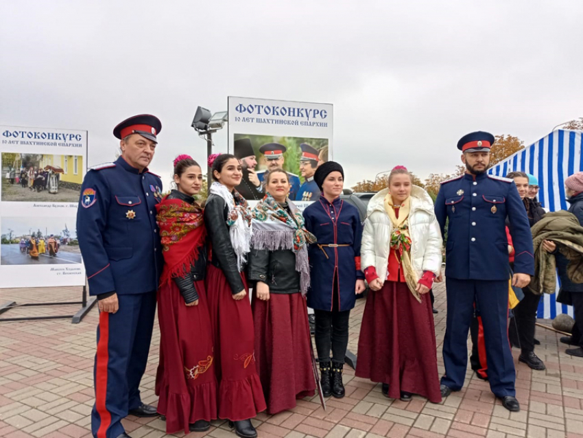 Покров на Соборной площади: праздник для горожан устроили казаки