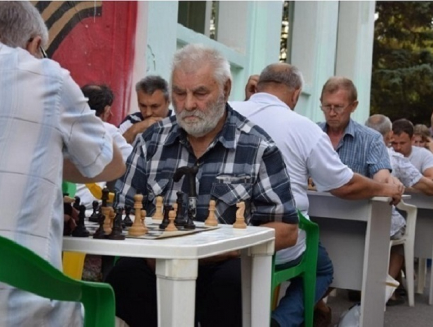 В шахматной турнире, прошедшем в Шахтах, приняли участие 33 мужчины и 5 женщин