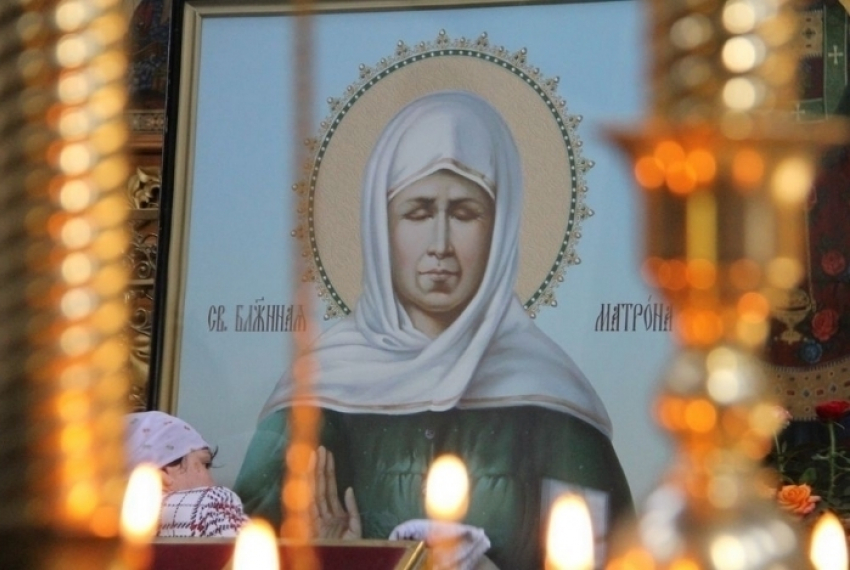 В Шахты привезли икону 12 Апостолов, Матроны Московской и мощи святых