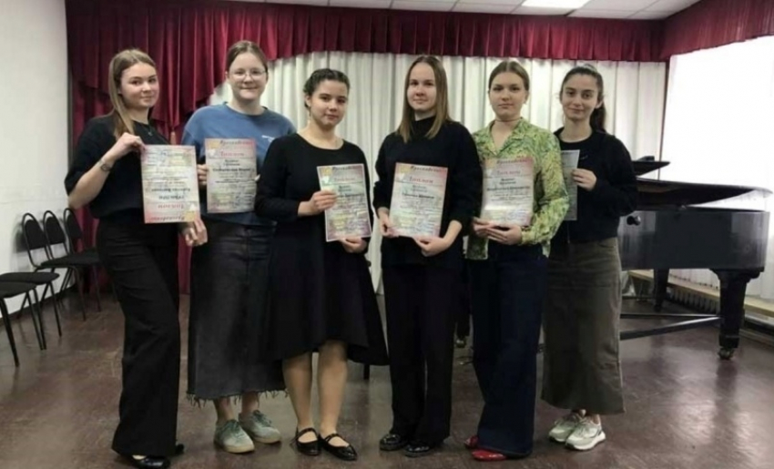Учащиеся Шахтинского музыкального колледжа стали лауреатами двух крупных конкурсов