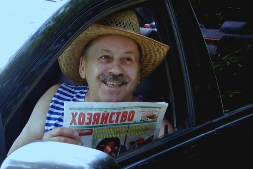 Не знаешь, что подарить родным? Подпиши их на отличную газету 