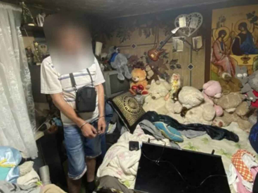 Шахтинец проник в дом пенсионерки и обокрал ее