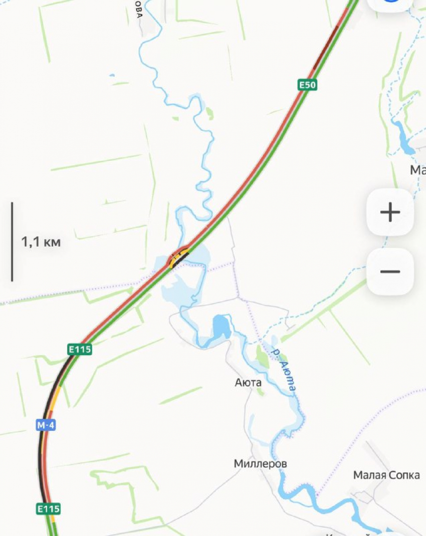 На 1013-м километре трассы М-4 «Дон» в направлении Ростова-на-Дону проводятся масштабные ремонтные работы