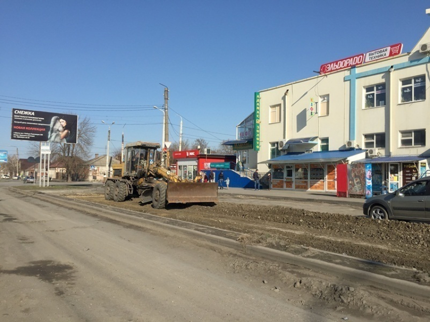В Шахтах снова начался ремонт проспекта Чернокозова