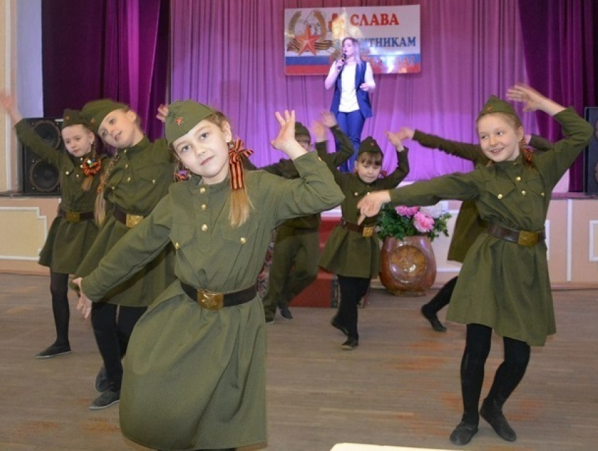  Школа № 15 стала победителем конкурса песен военных лет в Шахтах