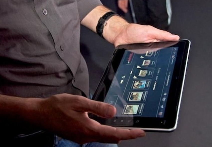 48-летний шахтинец украл планшет из дома знакомого