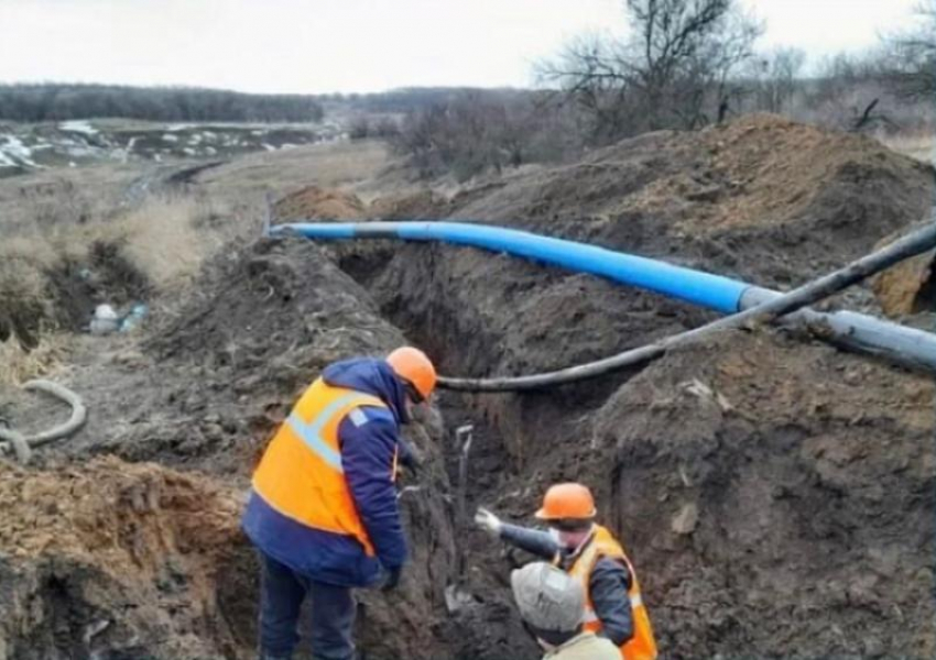 Отремонтированный водовод в поселке Фрунзе запустили, но в результате новых порывов, ресурс до жителей так и не дошел