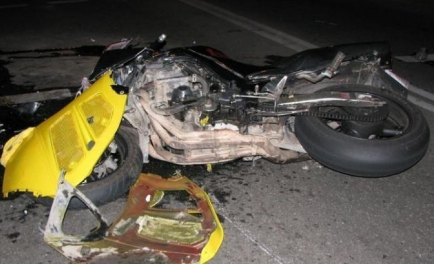 Под Новошахтинском насмерть разбилась пассажирка мотоцикла